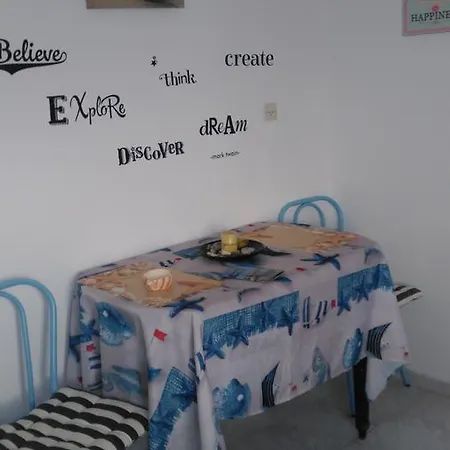 Glaros Hotel