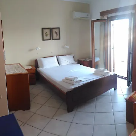 Glaros Hotel *